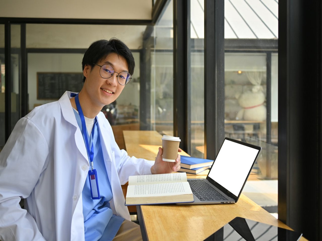Clinician searching the Eviti evidence-based library
